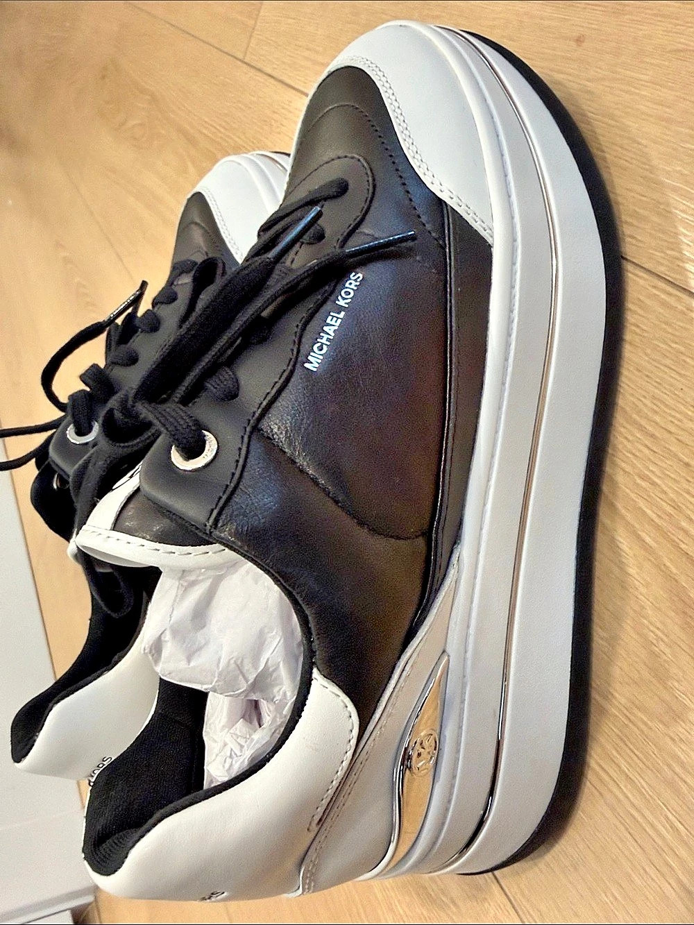 Michael Kors Allie Stride Leather Trainer Black & White Platform Sneakers - Picture 3 of 5